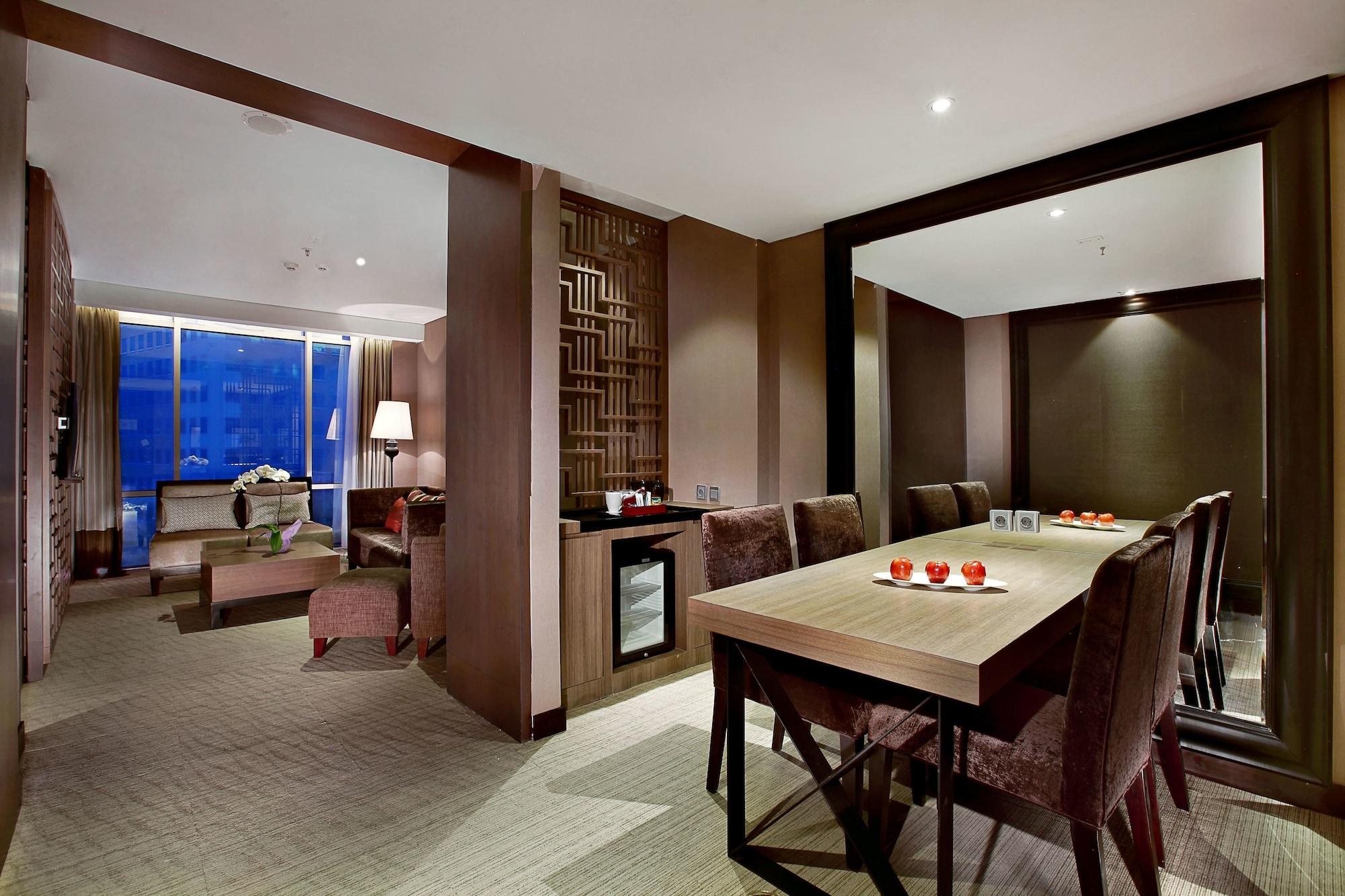Aston Priority Simatupang Hotel And Conference Center Jakarta Kültér fotó