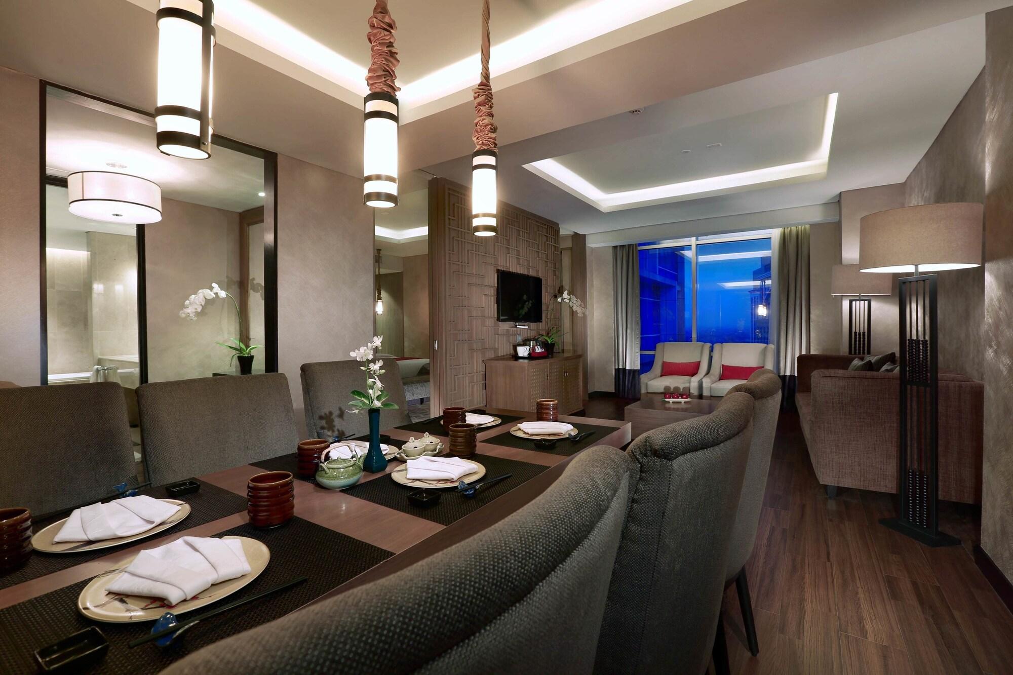 Aston Priority Simatupang Hotel And Conference Center Jakarta Kültér fotó