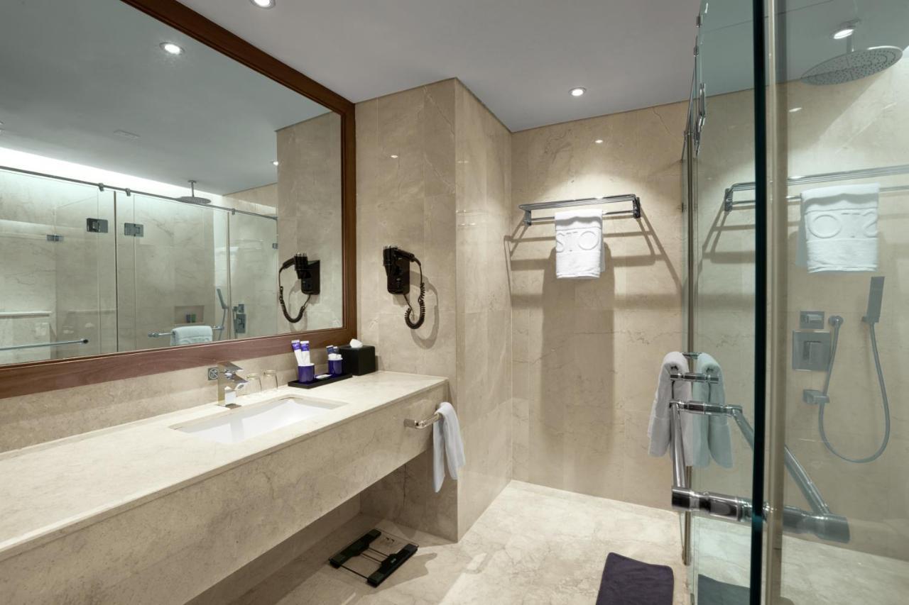 Aston Priority Simatupang Hotel And Conference Center Jakarta Kültér fotó