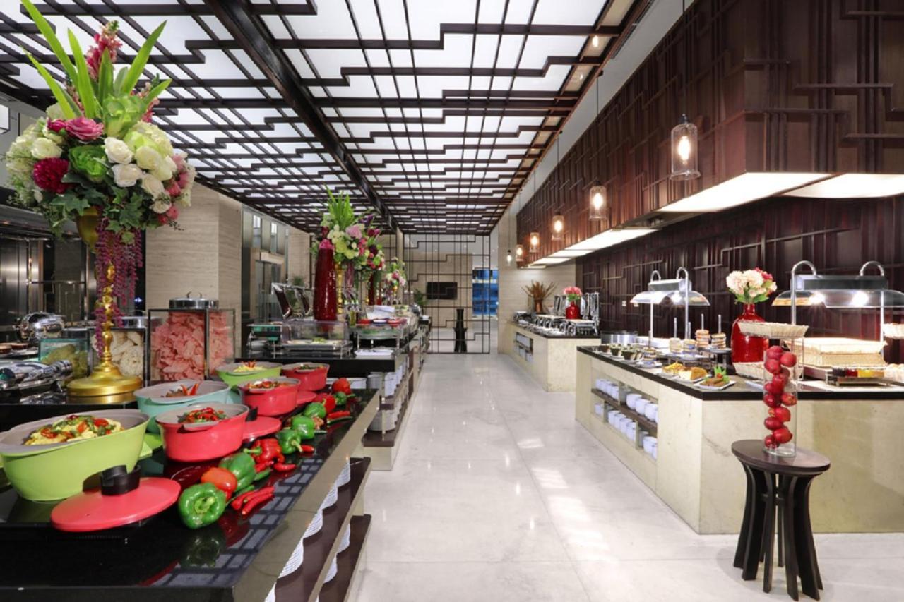 Aston Priority Simatupang Hotel And Conference Center Jakarta Kültér fotó